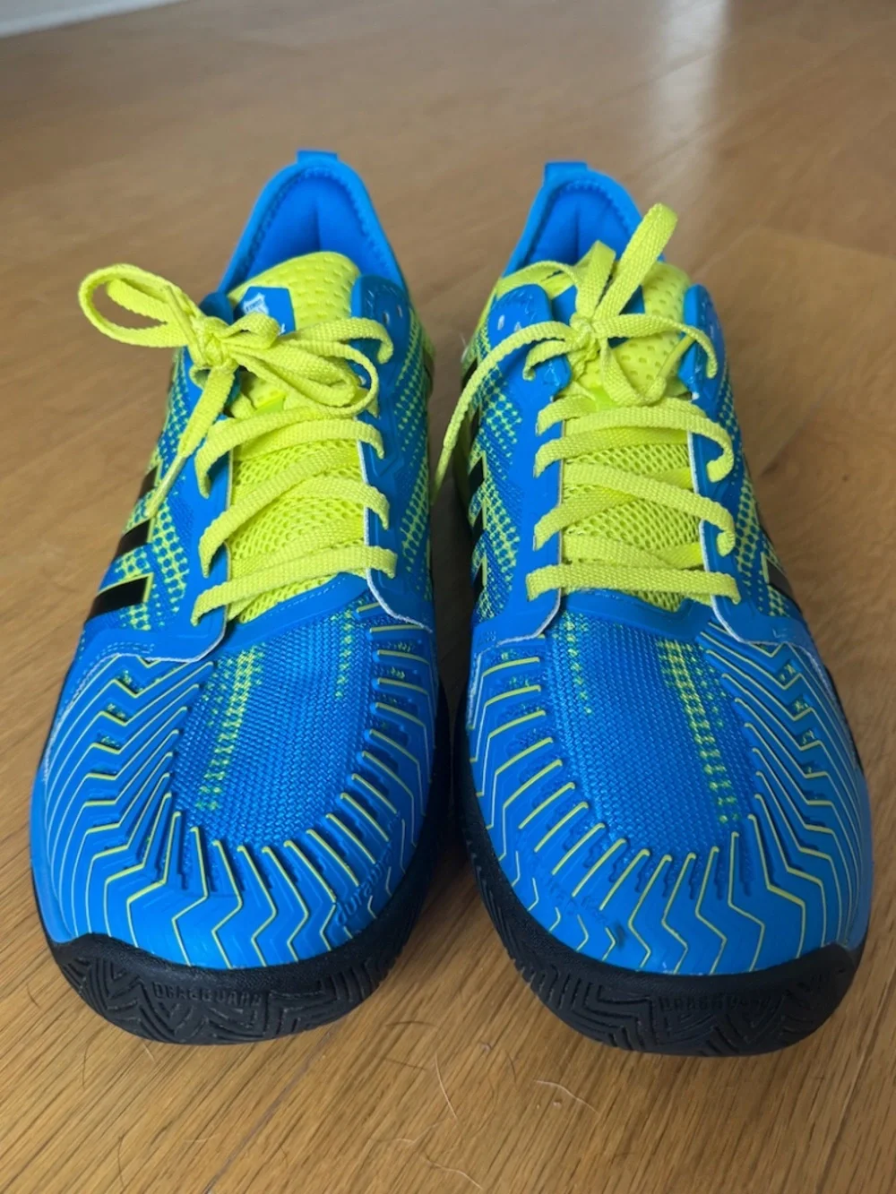 BRAND NEW K-Swiss Pickleball Blue + Yellow Sneakers in Size 10.5